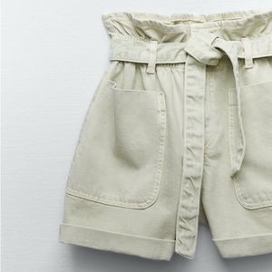 ZARA  Baggy Paperbag Shorts With Belt Sea Green size: 2 USA - 34